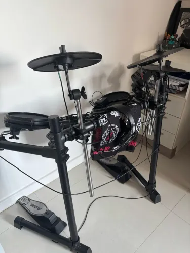 Bateria eletrônica alesis turbo
