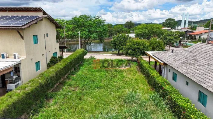 Excelente terreno nascente em condomínio com vista lago em Gravatá á venda