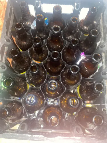 Vendo agradado de cerveja 2 caixa e meia periguetes