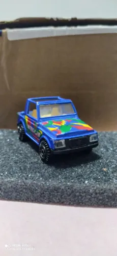 Miniatura  made in china em Excelente Estado