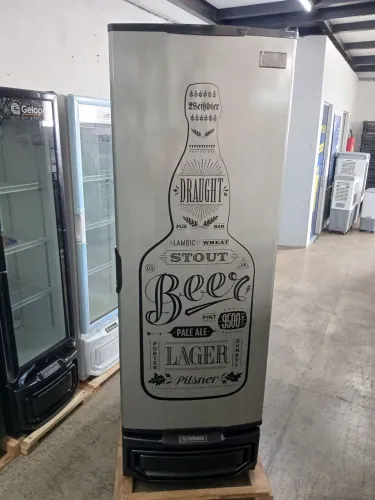 Cervejeira Vertical 1 Porta Cega 570L GCB-57 Gelopar