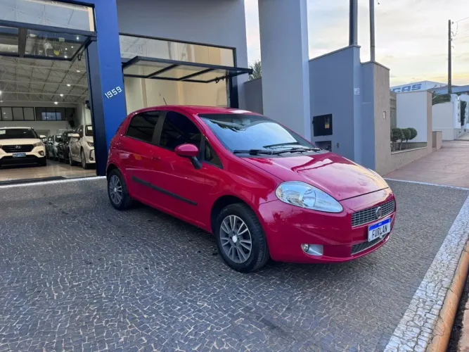 Fiat Punto Essence 1.6 Flex 16V 5P 2012