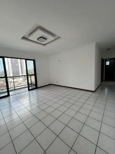 Ed. Saint Etienne | 3 Dormitórios (1 Suite) | Apartamento Amplo | 6° Andar - Marco