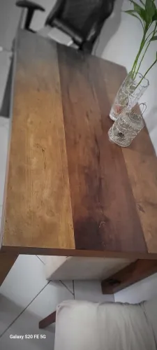Mesa de madeira demolição