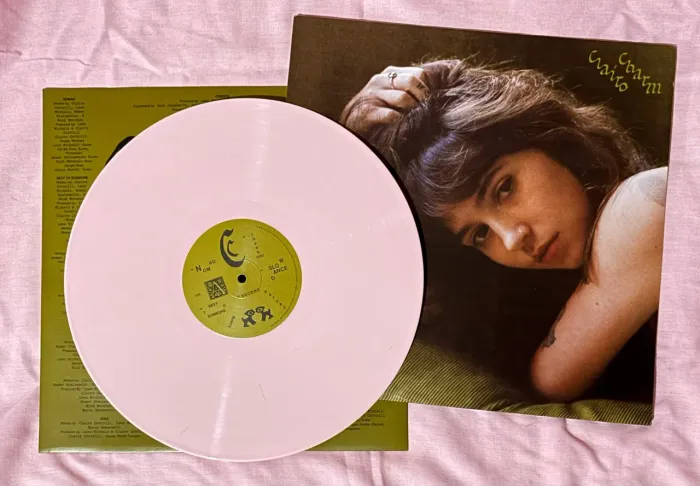 vinil clairo - charm edição limitada