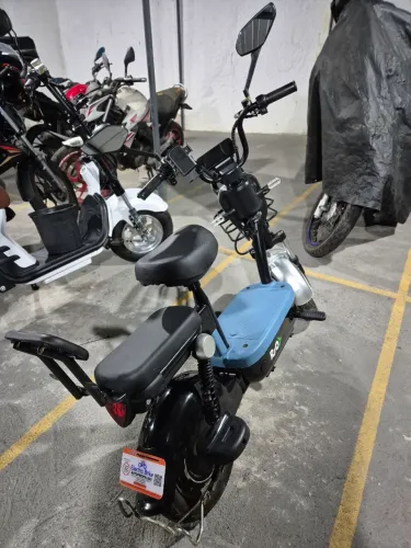 Moto elétrica / scooter Rio conduzza electra Byke