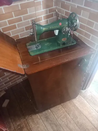 MAQUINA de costura ELÉTRICA/MANUAL