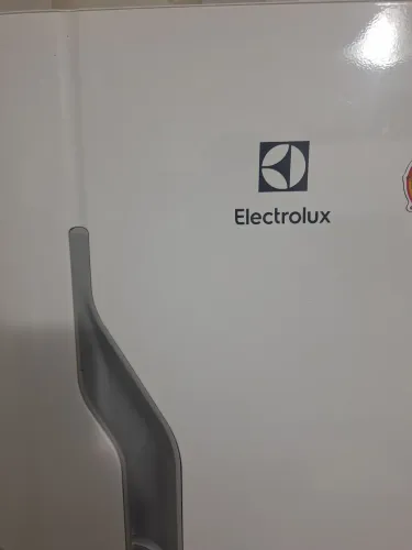 GELADEIRA ELECTROLUX EXCELENTE