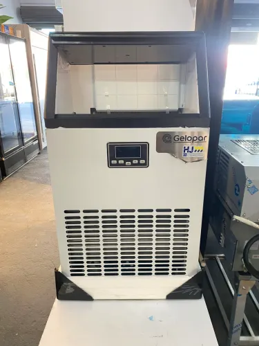NZ. Máquina de gelo 40 kg Gelopar