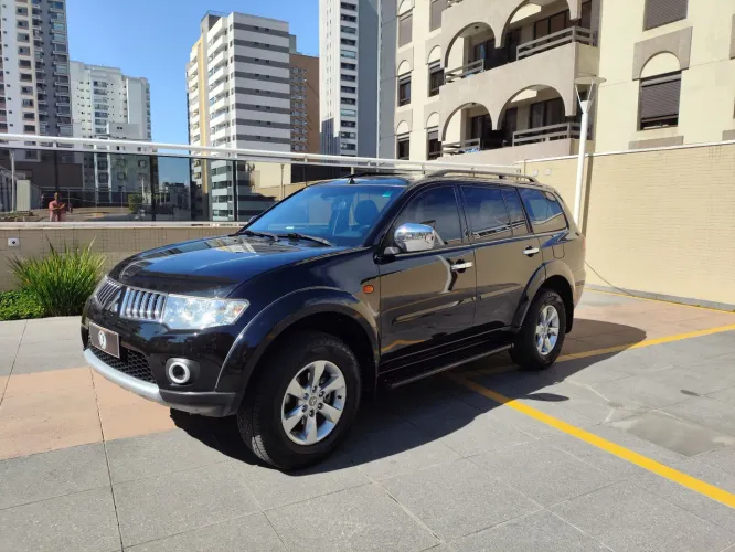 Mitsubishi Pajero Dakar 3.2 4X4 T.i. Dies. 5P Aut. 2013
