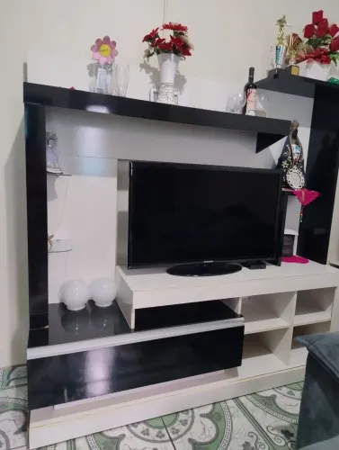 Vendo estante/painel em ótimo estado!!