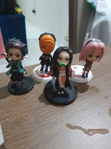 Bonecos de anime