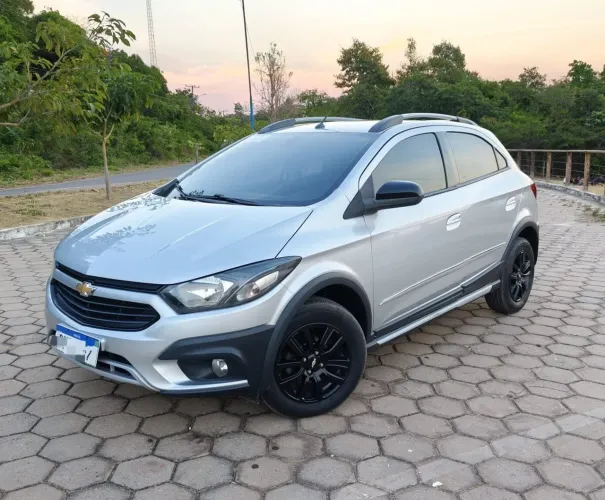 Chevrolet Onix Activ 1.4 8V Flex Mec. 4P 2019