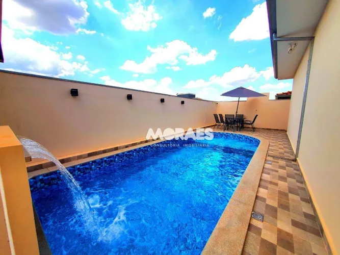 Casa em Condomínio Fechado com 3 quartos à venda, 224 m² por R$ 900.000 - Condomínio Resid