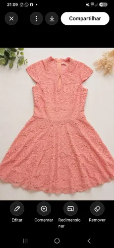 Vende-se vestido de renda rosa