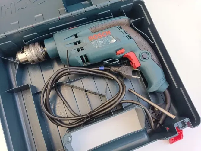 Furadeira de Impacto 127V - Bosch GSB 16RE Maleta 700w - Envio OLX Pay