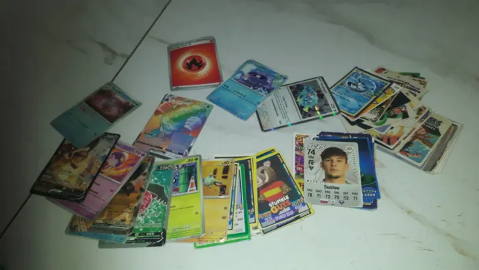 Cartinha Pokémon e normal