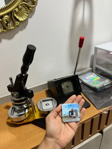 Maquina de fazer imã de geladeira