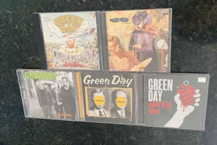5 CDS Green Day