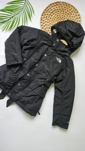 The North Face com Plumas 6 anos