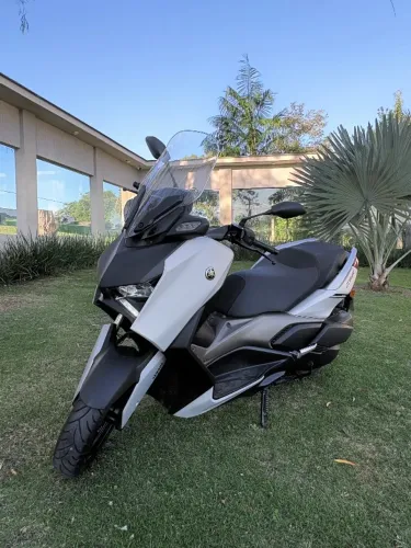Xmax connected 250cc ABS 2025