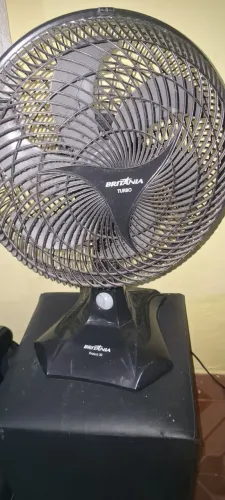 Ventilador britania em otimo estado