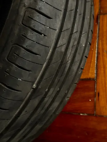 Pneu goodyear meia vida aro 17 205/50