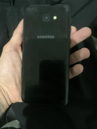 Celular J4 SAMSUNG