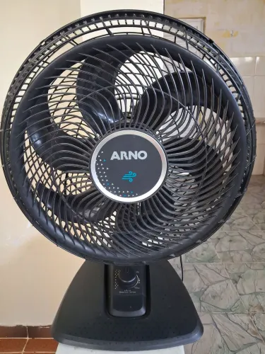 Ventilador Arno possante seminovo