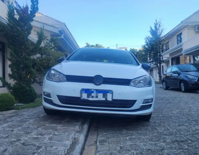 Volkswagen Golf Comfortline 1.4 TSI 140cv Aut. 2015