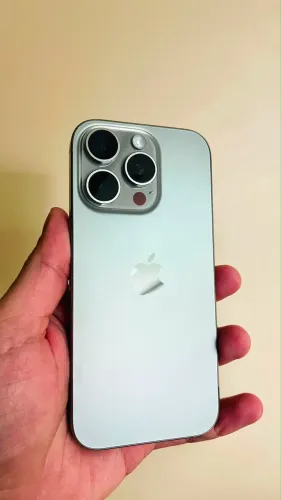 IPHONE 16 PRO - 256GB (Titânio)