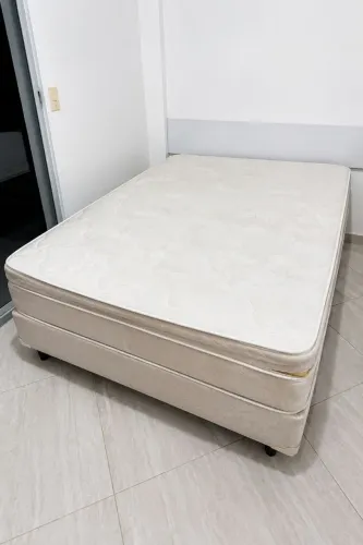 Cama Box Casal Bomflex Molas Ensacadas 1,38x1,88 - Higienizada - Excelente Oportunidade