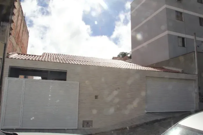 CASA A VENDA EM VENDA NOVA DO IMIGRANTE - ES.