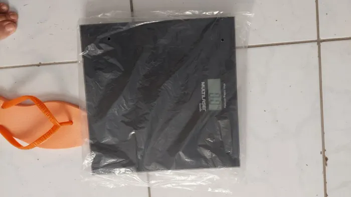 Balança nova na caixa