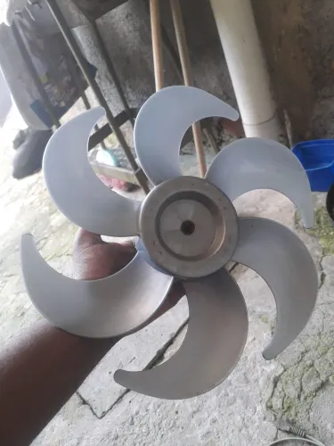 Hélice de ventilador pequeno
