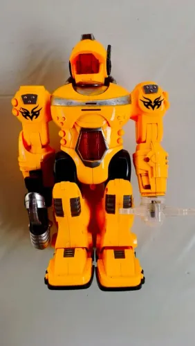 BONECO ROBÔ GUERREIRO - BRINQUEDO FORTALEZA