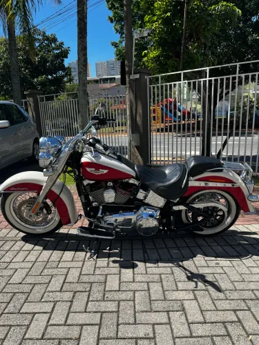 Harley Davidson Softail Deluxe