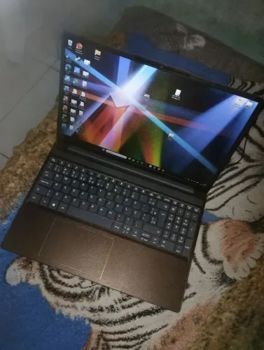LENOVO IDEAPAD SLIM 3 AMD RYZEN 7 7735 hs