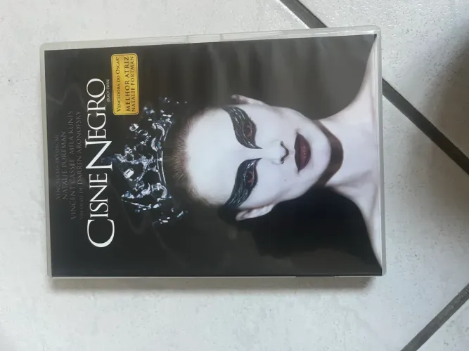 DVD CISNE NEGRO