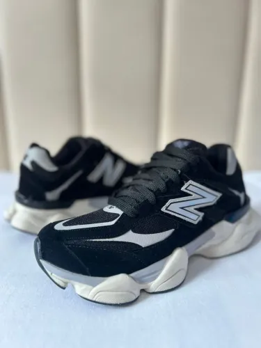Tênis New Balance 9060 Preto/Branco - Qualidade Premium (Lançamento)