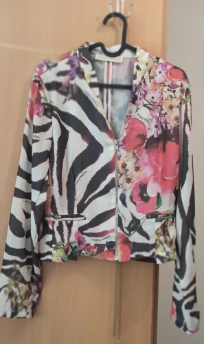 Carmen Steffens - casaco blusa novo