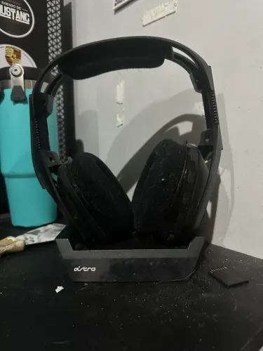 Headset astro a50, utilizado por cerca de 2 anos