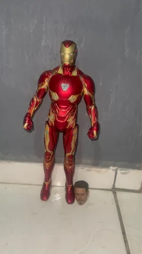 homem de ferro iron man 32 cm figure