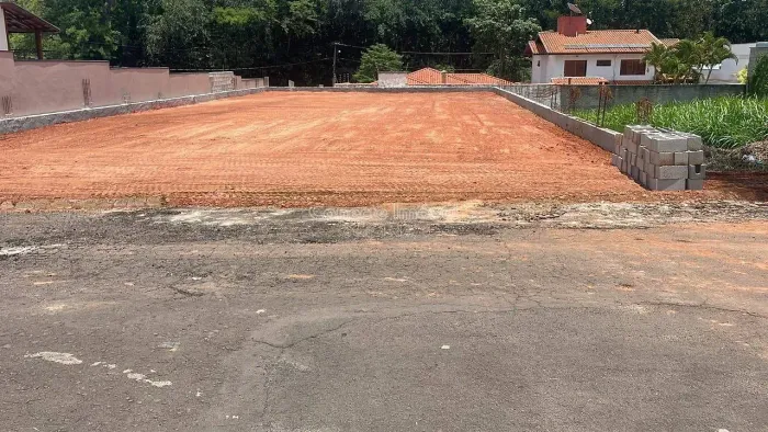 Terreno à venda no Condomínio Estância das Flores em Jaguariúna/ SP - Construa seu sonho n