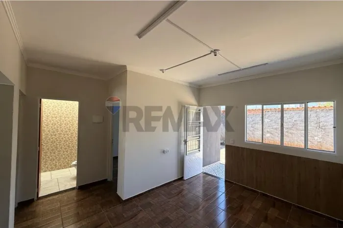 Casa com 2 dormitórios Construção nova