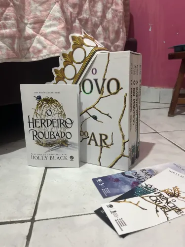 Box O Povo do Ar completo + brindes (marcadores e coroa)