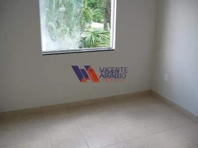 Quitinete para Alugar com 2 Quartos e 1 Vaga de Garagem-Bairro Angola