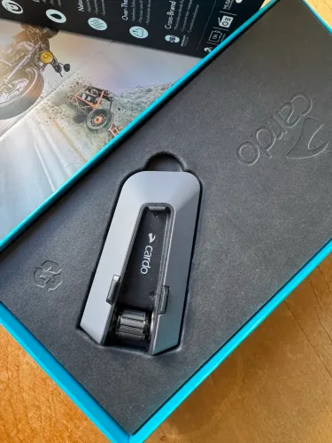 Intercomunicador Cardo Edge unitário NOVO SEM USO