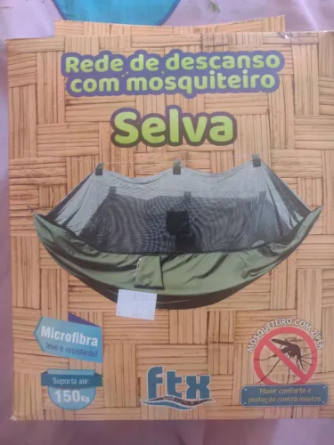 Rede de selva com mosqueteiro