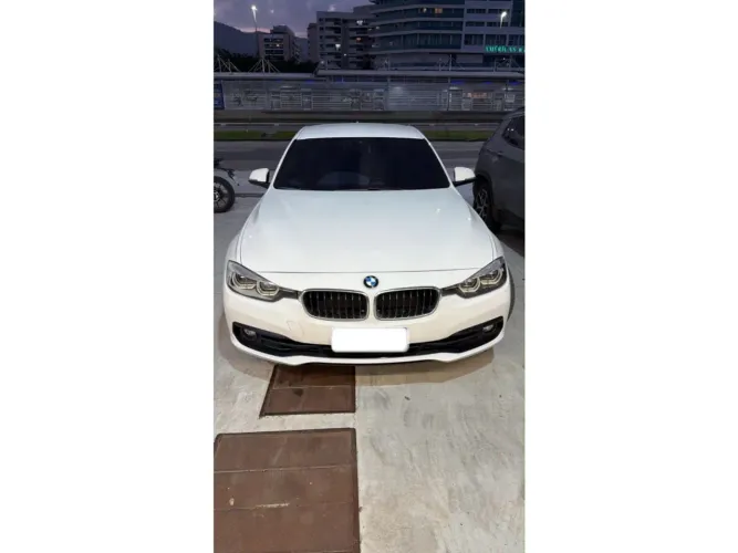 BMW 320I A Modern/sport TB 2.0/a.flex 16V 4P 2018